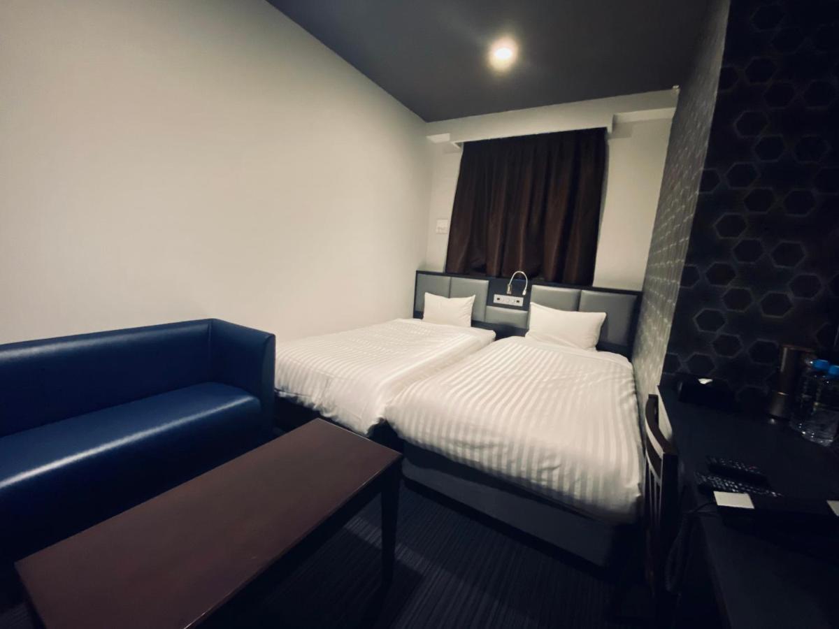 Hulaton Fukuokahakata 3*